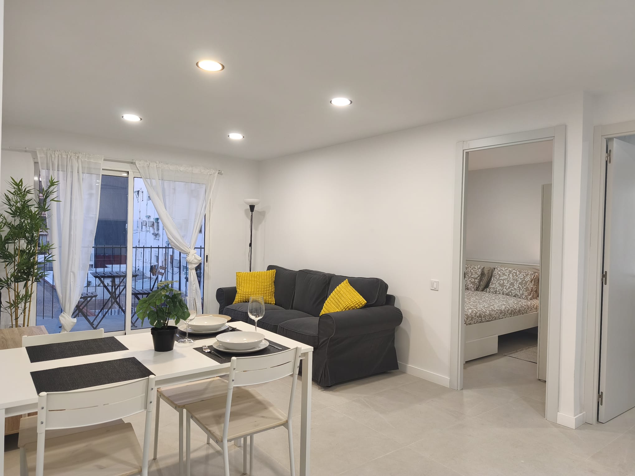 SIMO5 LIVING ROOM BALCONY AND BEDROOM