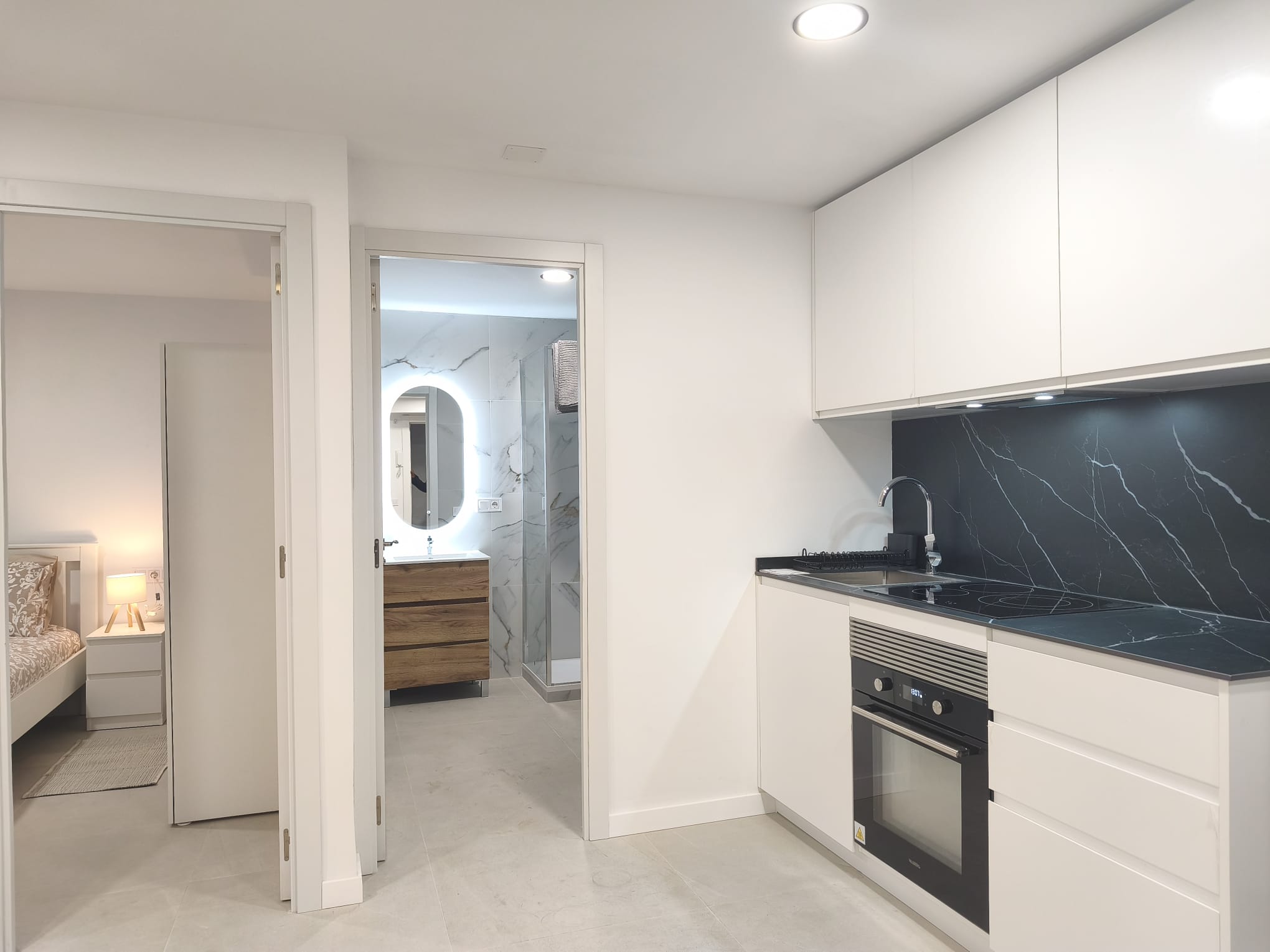 SIMO5 VIEW KITCHEN BATHROOM AND BEDROOM