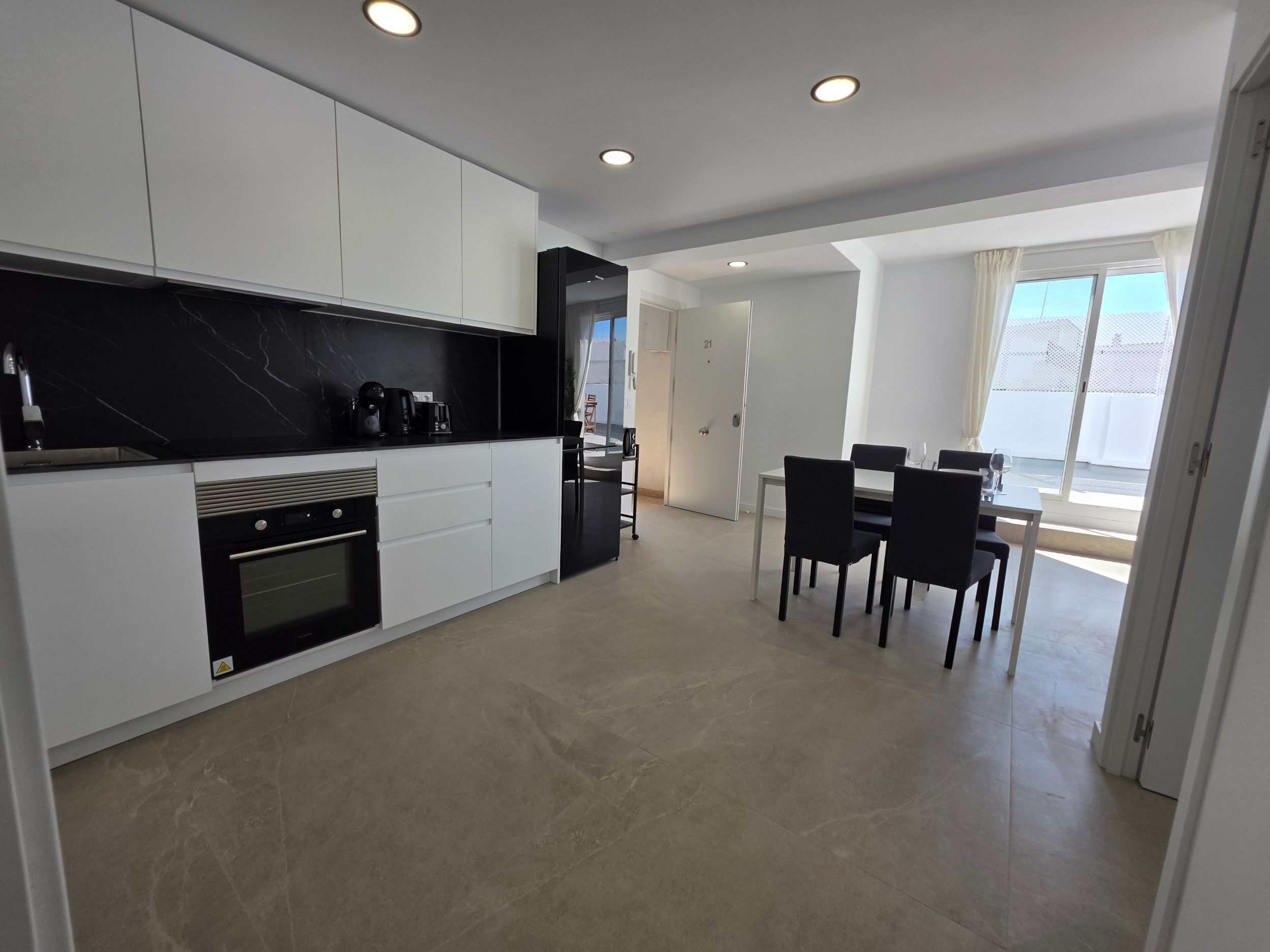 cocina comedor y terraza