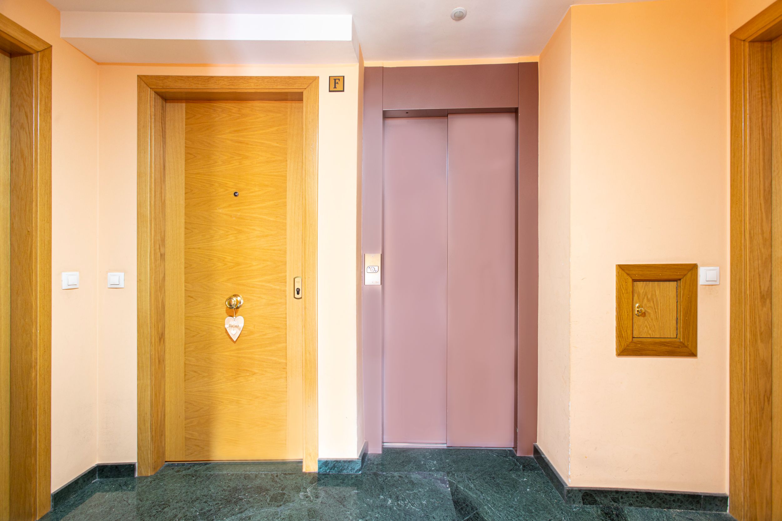 Entrada-ascensor (1)